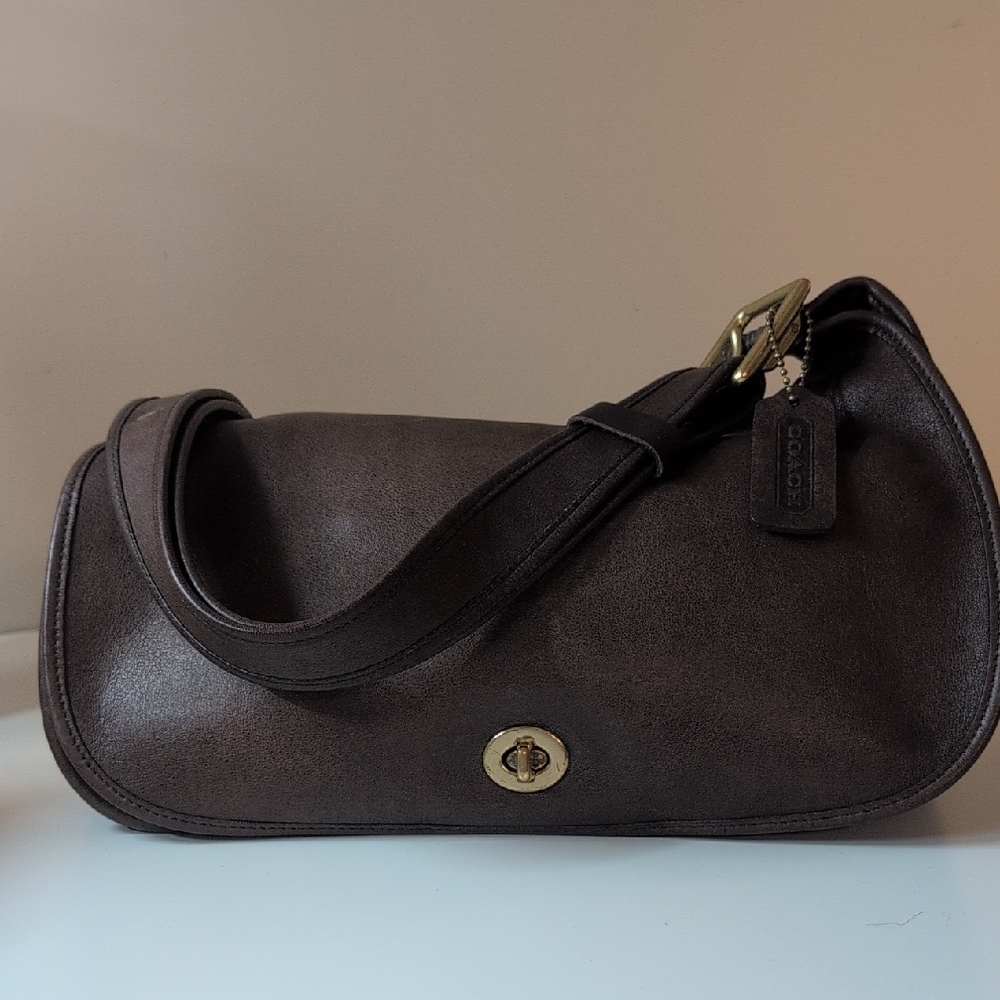 Vintage Coach Crescent Bag In Mahogany 9338